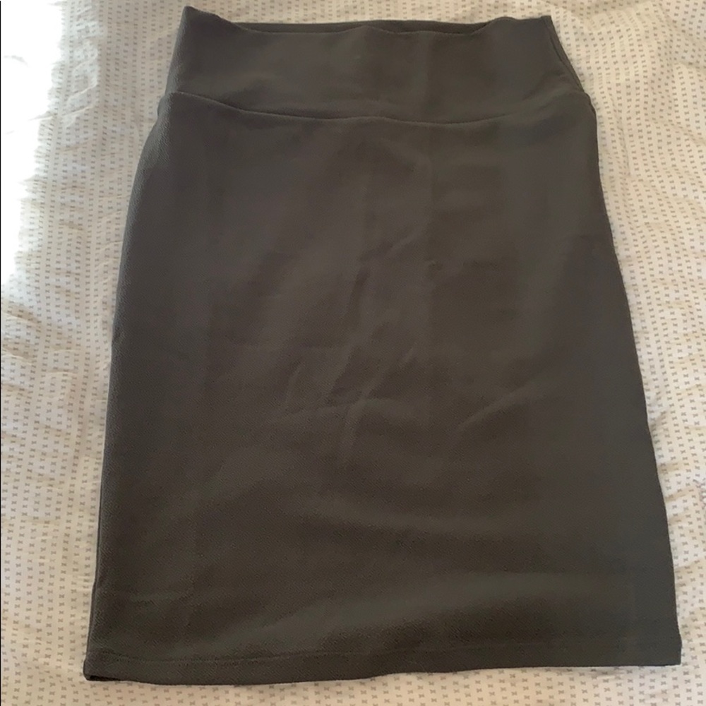 2 FOR 20 SALE LULAROE SKIRTS grey quilted